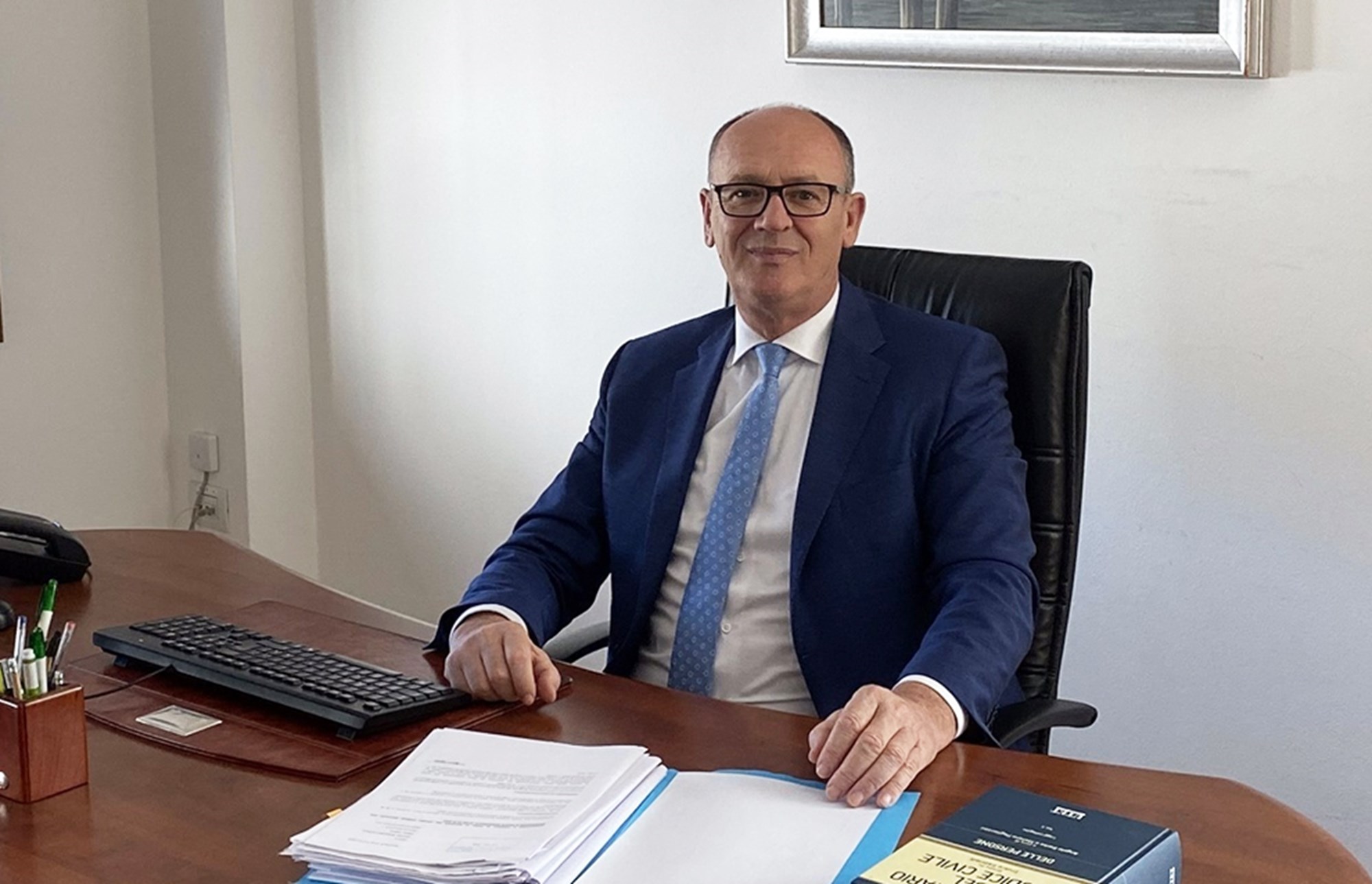 ✅ HAI UN GRUPPO DI ESPERTI A TUA DISPOSIZIONE

✔ Il nostro Studio è composto da un team di avvocati esperti e qualificati del settore e si avvale dei migliori medici legali, nonché dei migliori professori universitari esperti per materia, in grado di tutelare nel miglior modo possibile i diritti dei clienti vittime di casi di malasanità.

✔ La scelta dell’avvocato esperto e qualificato consente, infatti, di velocizzare ed ottimizzare la prestazione a favore della vittima dell’errore medico, avendo come interlocutore direttamente l’avvocato con un minor costo ed una migliore qualità del servizio.